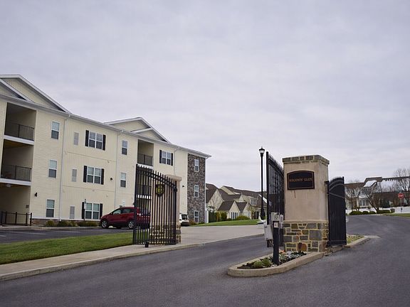 2nd image of 1060 Crest Way #B2ecbfb4e
