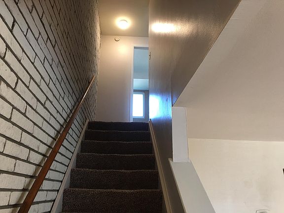4th image of 26216 Pinehurst St