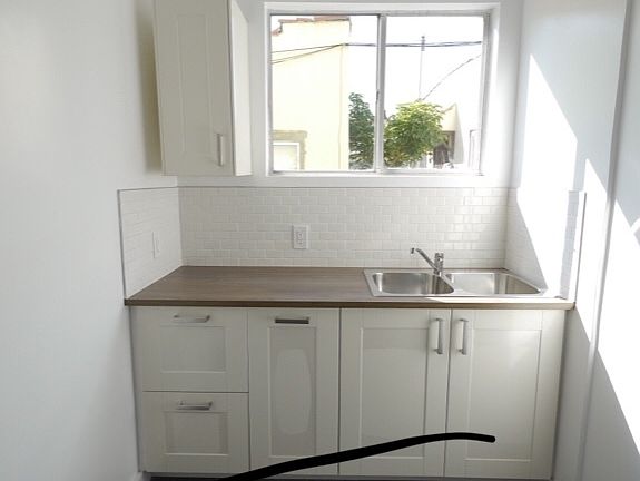 2nd image of 4433 Lockwood Ave APT 6