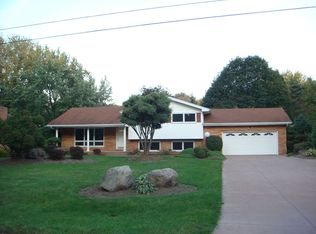 4823 Cherimoya Ave, Akron, OH 44319