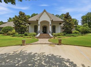 465 Pembrooke Dr, Madison, MS 39110