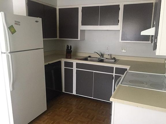 2nd image of 228 Courtney Way #A