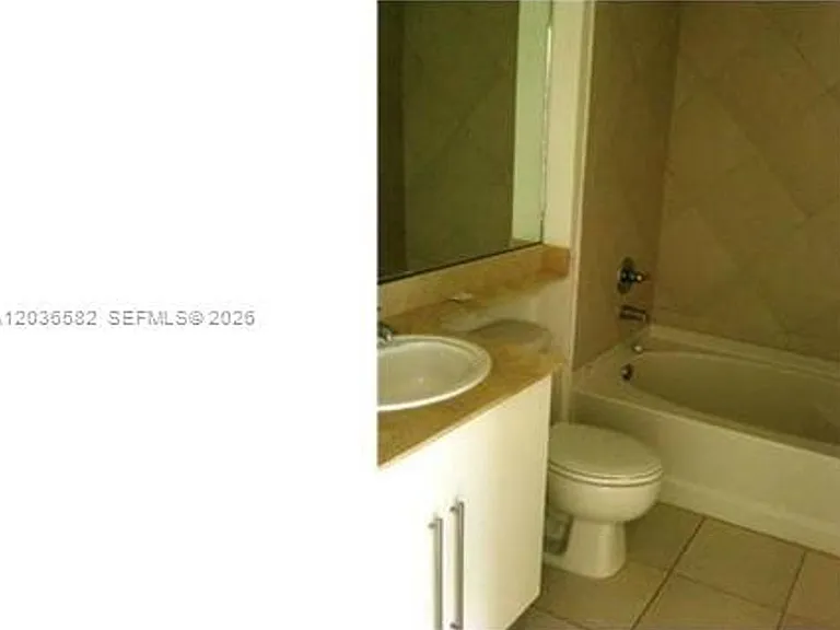 335 Biscayne Blvd #4200 — Photo 12