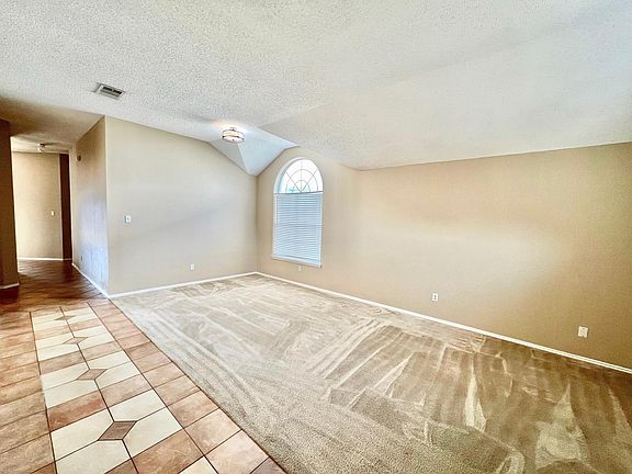 4th image of 875 Shoal Creek Dr