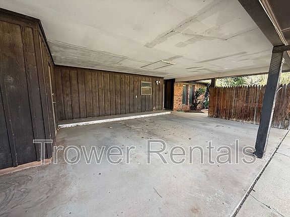 2nd image of 35-2723 Fair Palms Pl