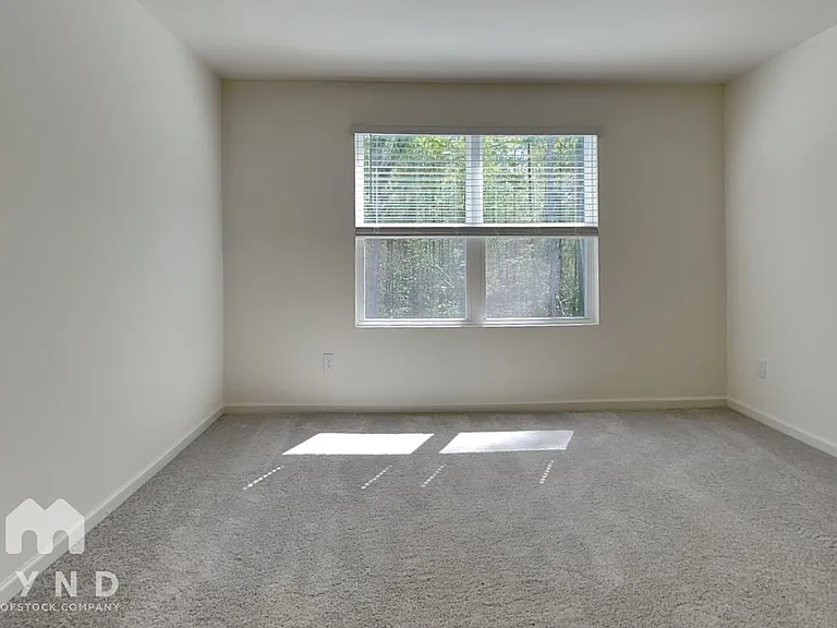 3003 Fulong Dr — Photo 5