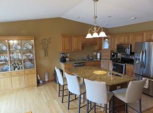 1056 Westwood St, Bismarck, ND 58504