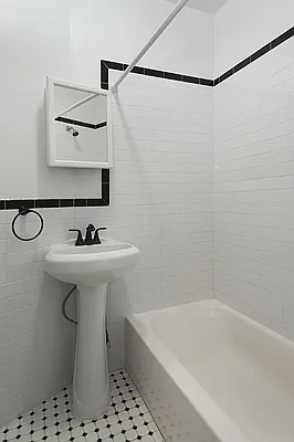 Rented by Citi Habitats | media 8