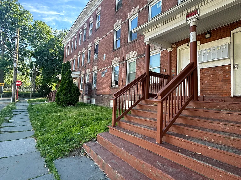3 Putnam St #3R — Photo 18