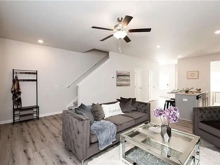 4325 Shaffer Ct — Photo 4