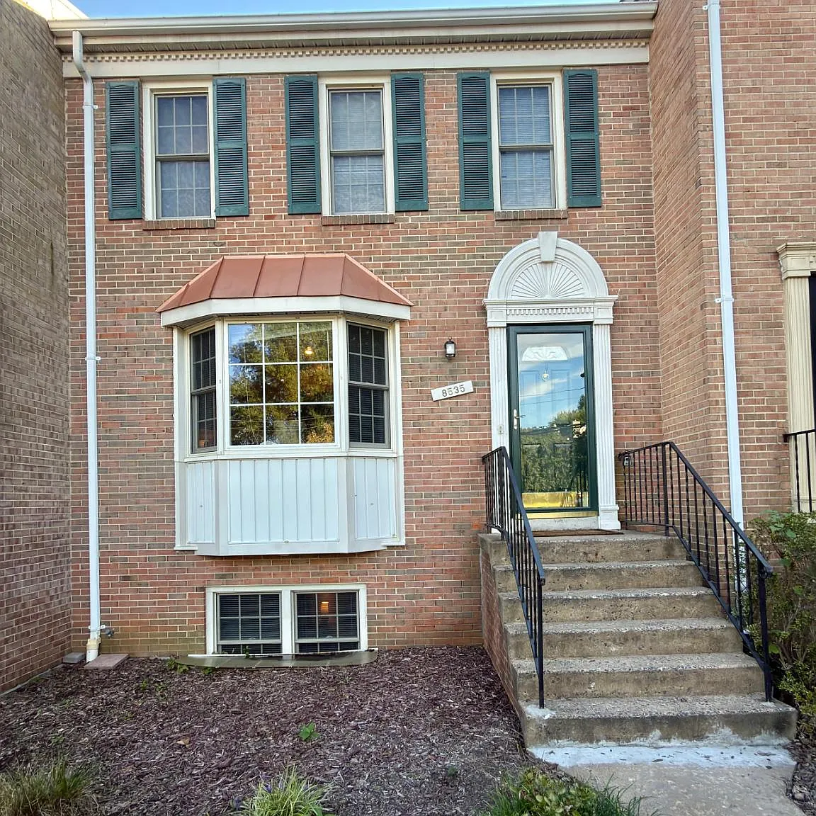 3 bed, 3.0 bath, 1628 sqft, $3,200 — Photo 1