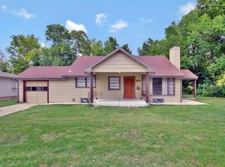 3304 E Mount Vernon Rd, Wichita, KS 67218