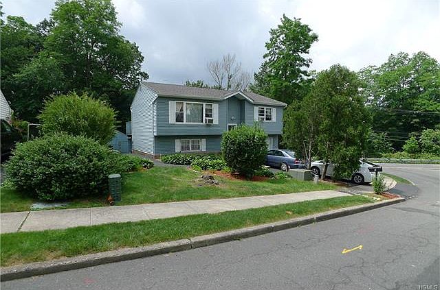 1st image of 1 Valley Dr