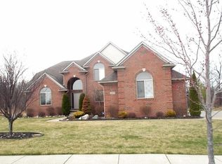 2202 Lake Ridge Dr, Grand Blanc, MI 48439
