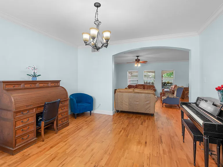 4506 Noble Ct — Photo 22