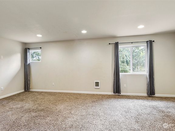 5th image of 21713 130th St E