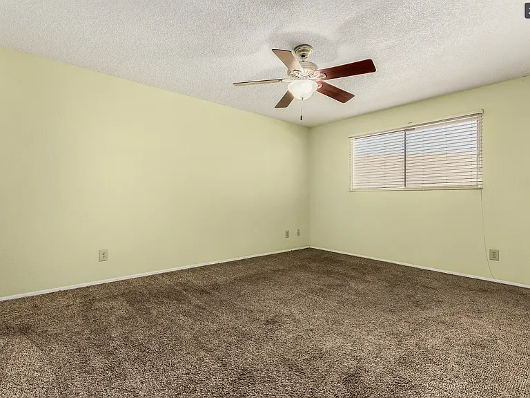 4403 S Terrace Rd — Photo 23