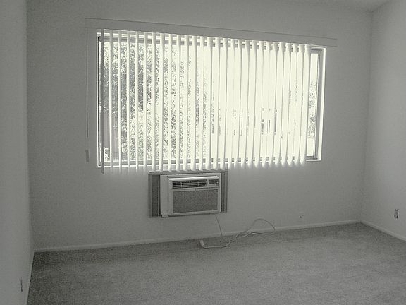 3rd image of 6706 Laurelgrove Ave #11B
