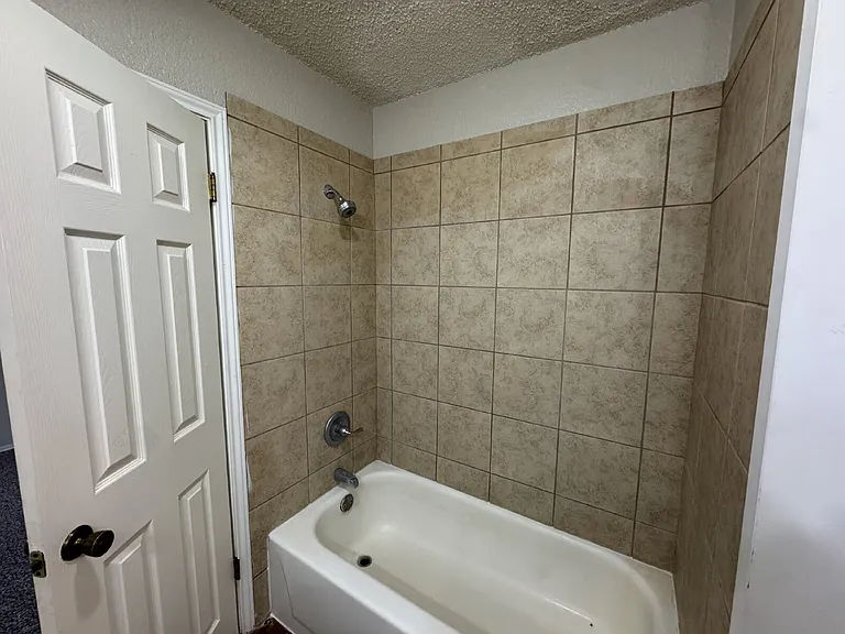 6110 36th St #7 — Photo 9