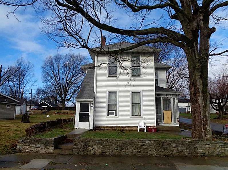 1st image of 330 Laurel Oak St