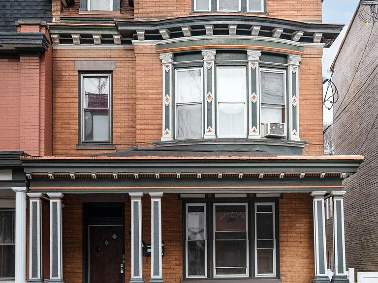 612 W Market St #1 — Photo 45
