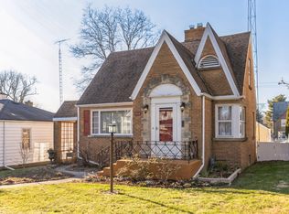 953 S Myrtle Ave, Kankakee, IL 60901