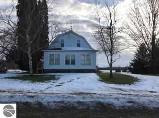 10981 Madison Rd, Elwell, MI 48832