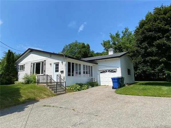 629 Old King George Hwy, Miramichi, NB E1V 1K4