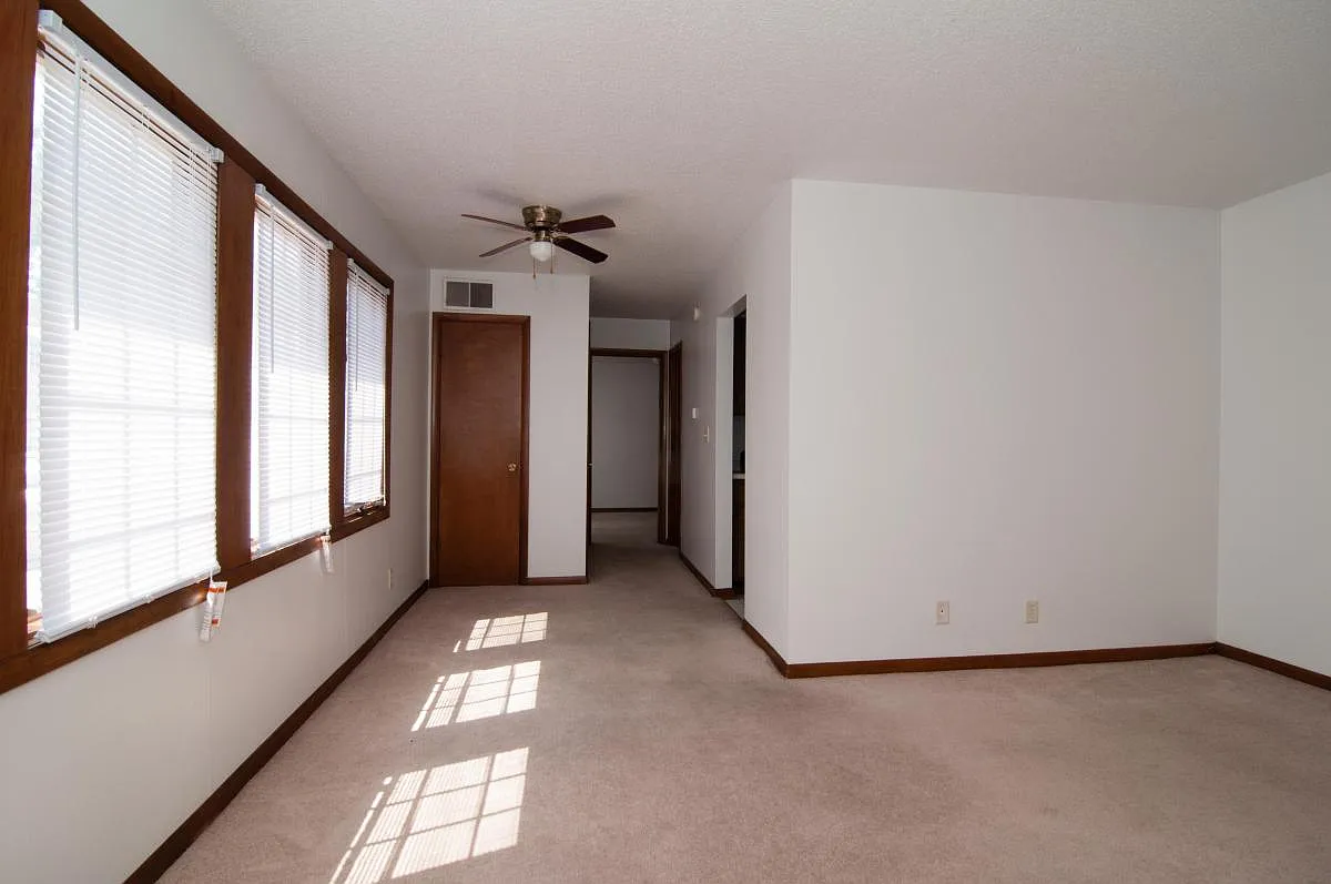 1 bed, $735 — Photo 3