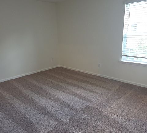 4th image of 115 Beach Palm Ct