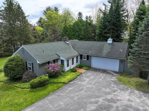 37 Cobble Hill Rd, Lake Placid, NY 12946