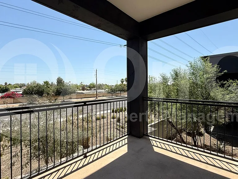 9160 N 67th Ave #207 — Photo 15