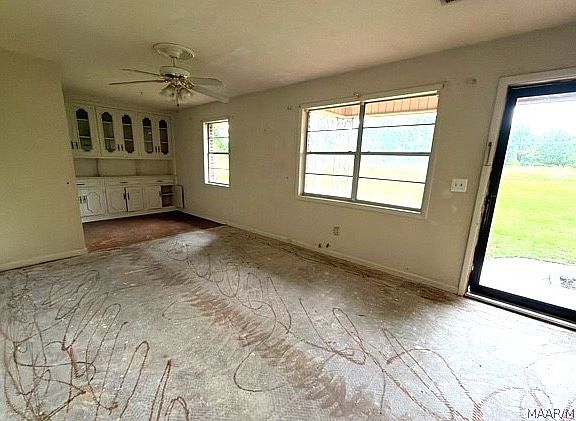 2nd image of 6863 Holtville Rd