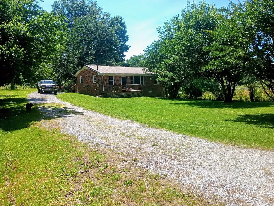 2463 Otter Falls Rd