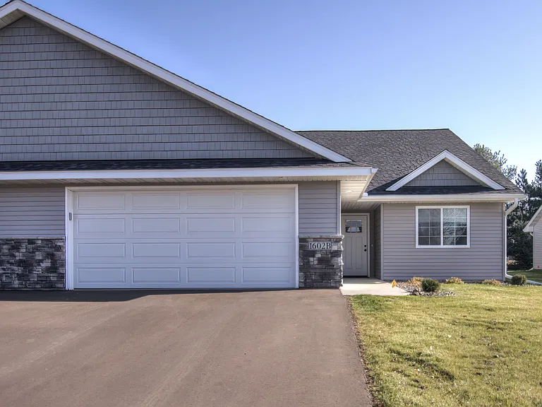 1624B Gunston Dr — Photo 3