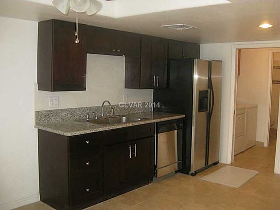 3rd image of 3156 Juanita Dr