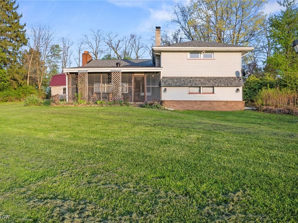 12873 Unity Rd, New Springfield, OH 44443