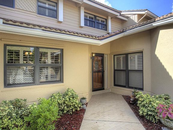 Home For Sale In Pga National