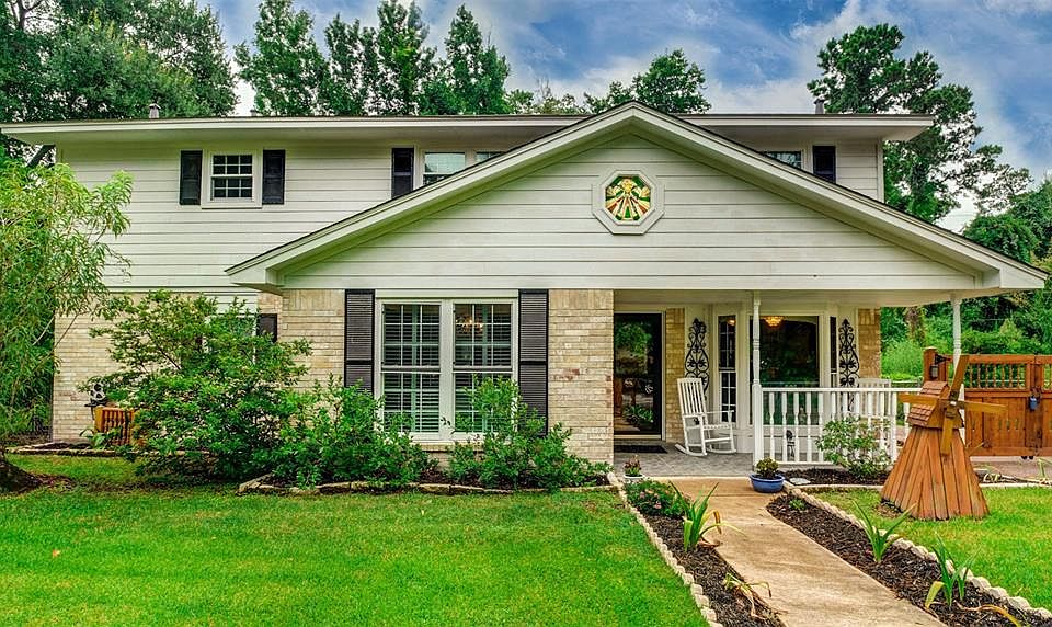 1st image of 2407 Bammel Timbers Ln