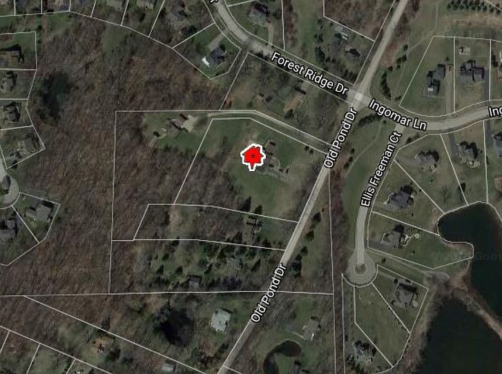 1st image of 7445 Old Pond Dr