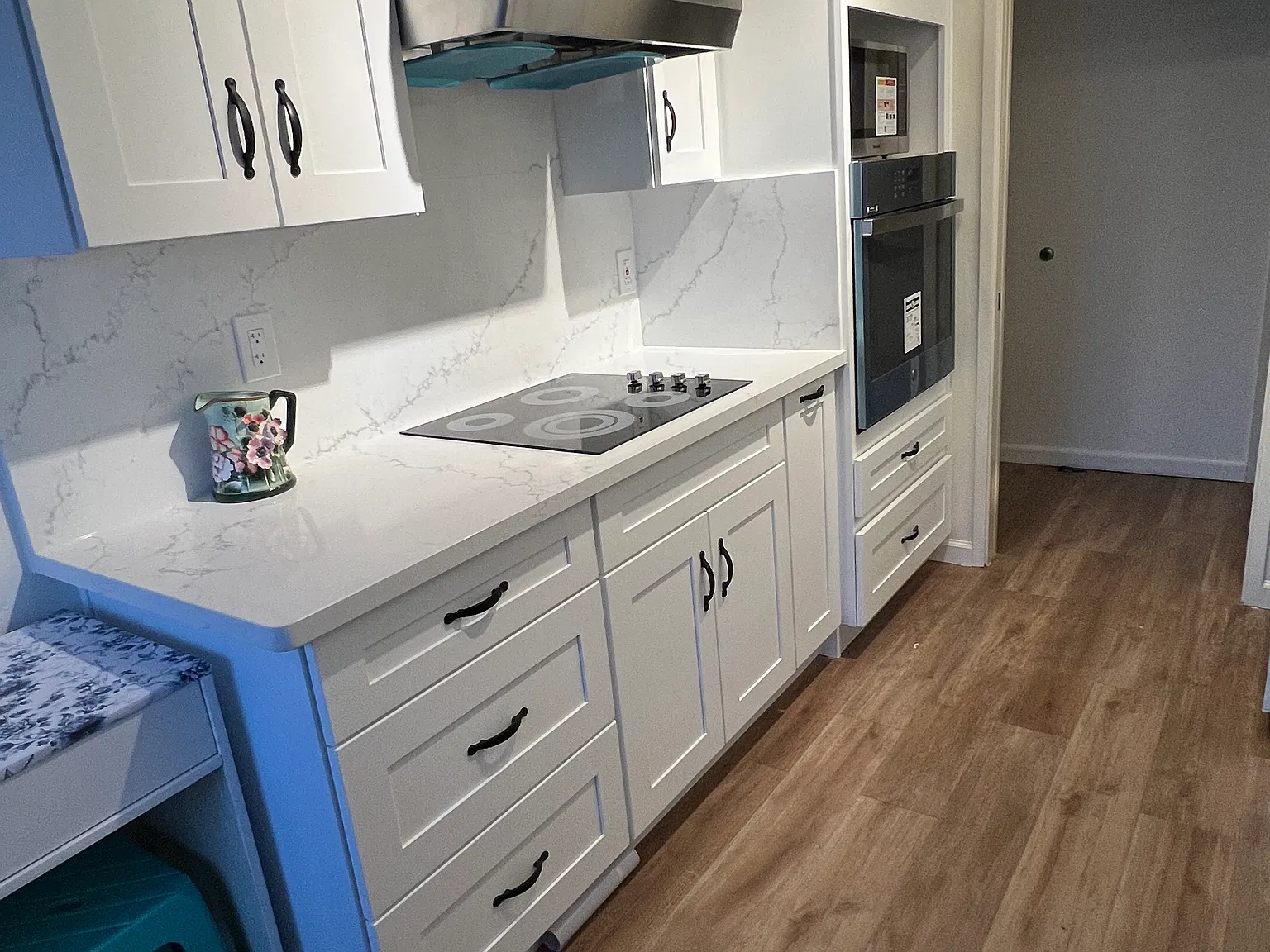 2 bed, 1005 sqft, $3,600 — Photo 2