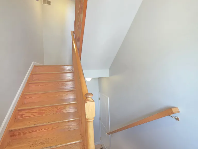 1026 Fairmount Ave #2 — Photo 11