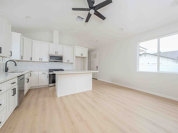 5th image of 4851 Sunfield Ave #A