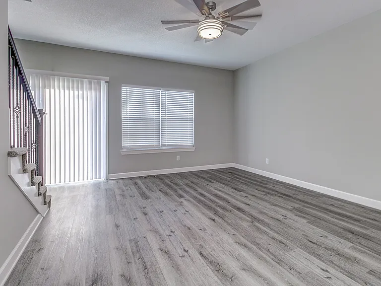 3859 S Thompson St — Photo 2