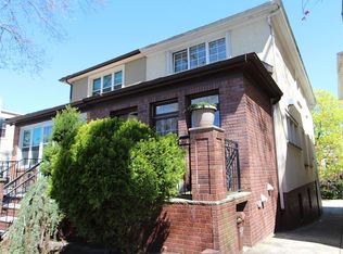 215 90th St, Brooklyn, NY 11209