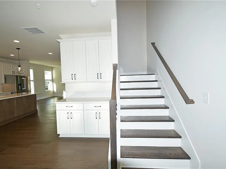 1208 Waterfall Ct — Photo 11