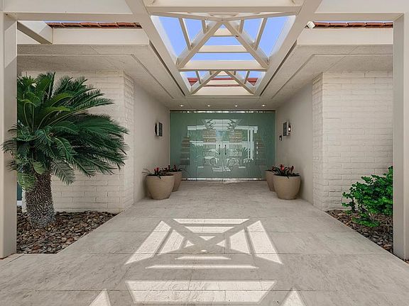 2nd image of 5 Drury Ln