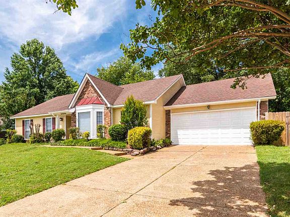 2nd image of 4039 Glenroy Dr