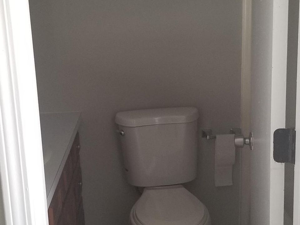 2nd image of 506 29th Ave N APT 7