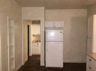 4243 9th St #A, Riverside, CA 92501